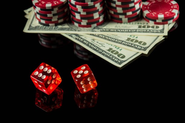 Screenshot of a live blackjack table interface showing dealer, cards, and betting zones
